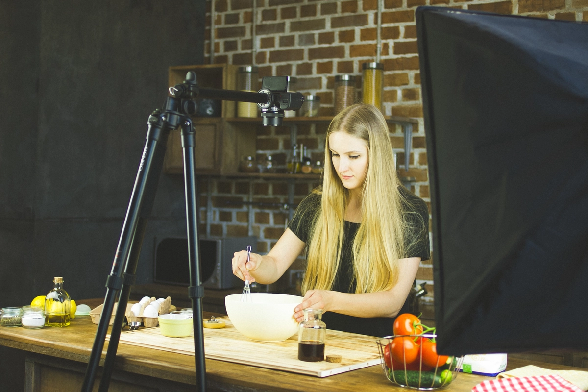 Olena Hryshchenko — freelance food videographer