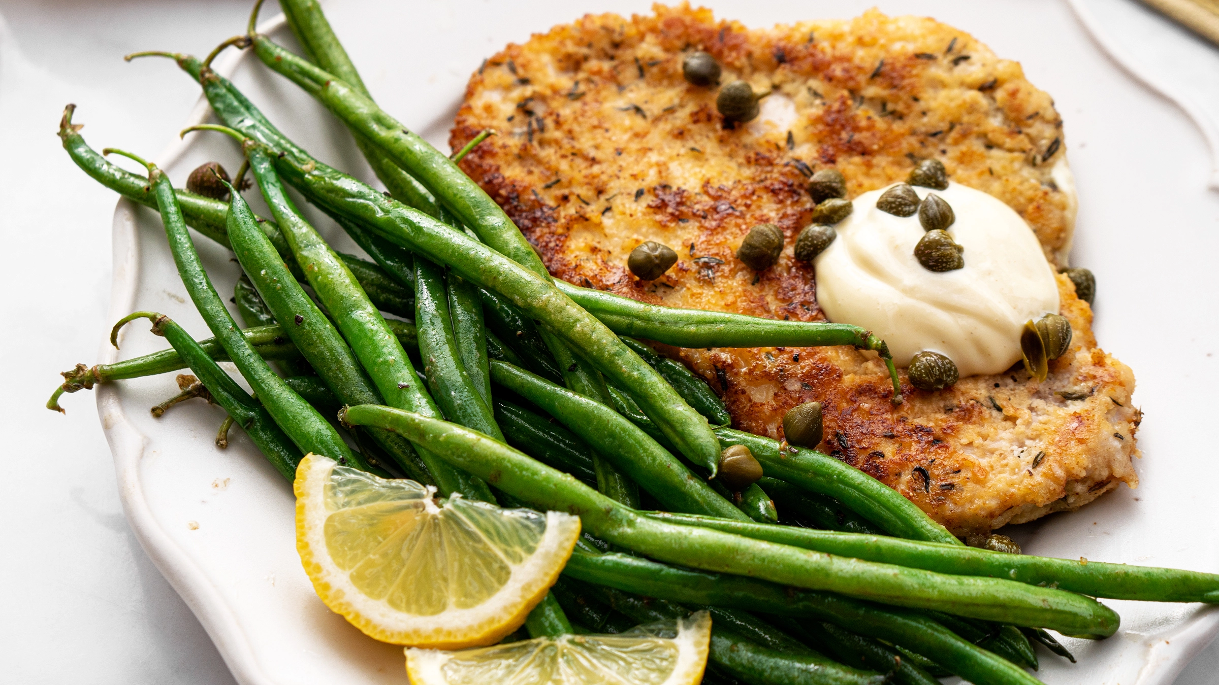 Keto Schnitzel with Green Beans freelance food photographer